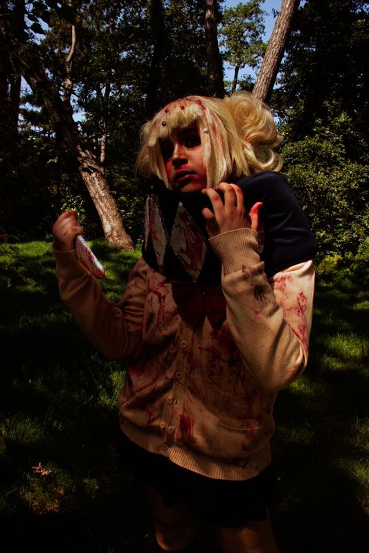 Her – Bloody Toga