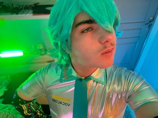 Hatsune mikuo preview 2