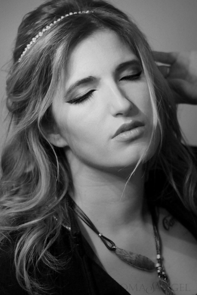 Caroline Forbes — photo 7