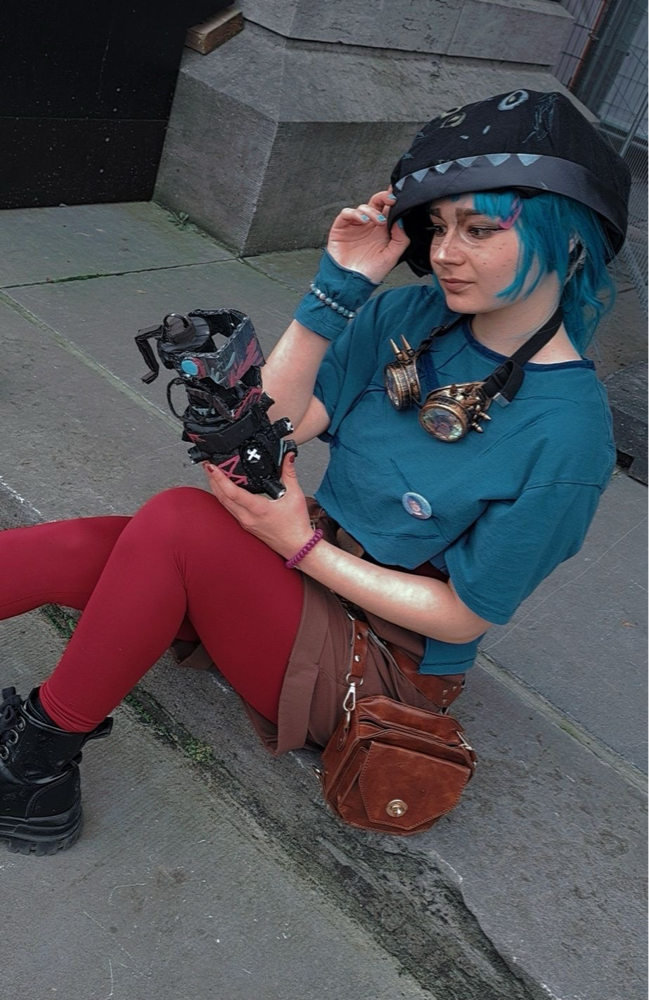 MIA — photo 11