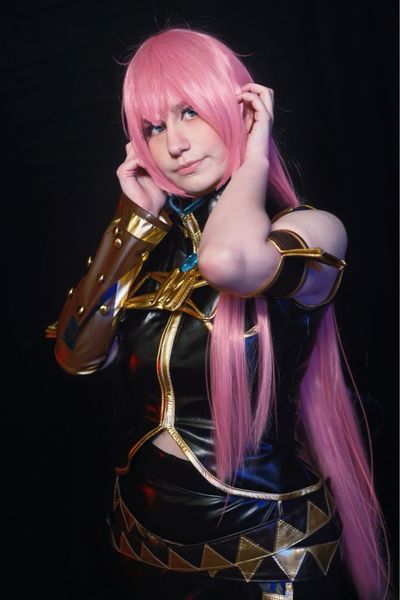 Vevev - Luka Megurine V2