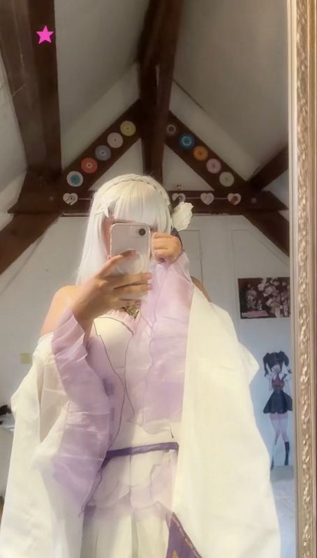 Retsu_c0spiay – Emilia 