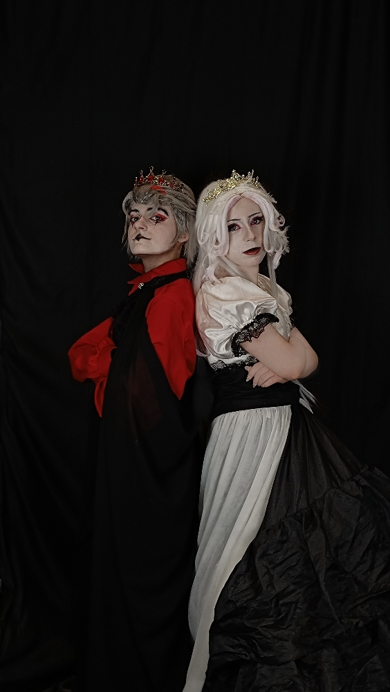 Stolas & Stella - Photo 1