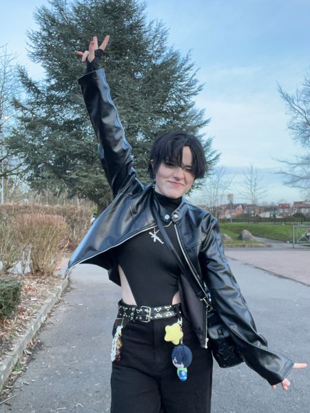 Horii._coser - Ivan