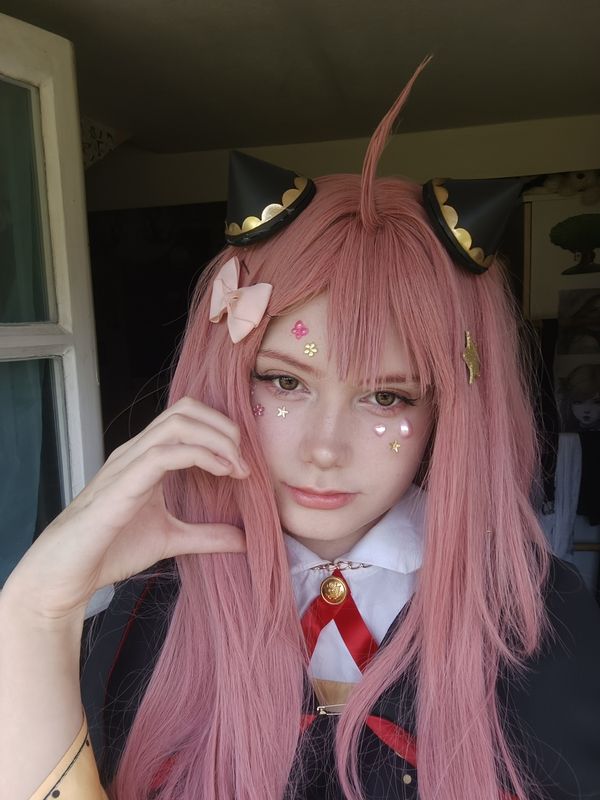 Imako.cos – Anya