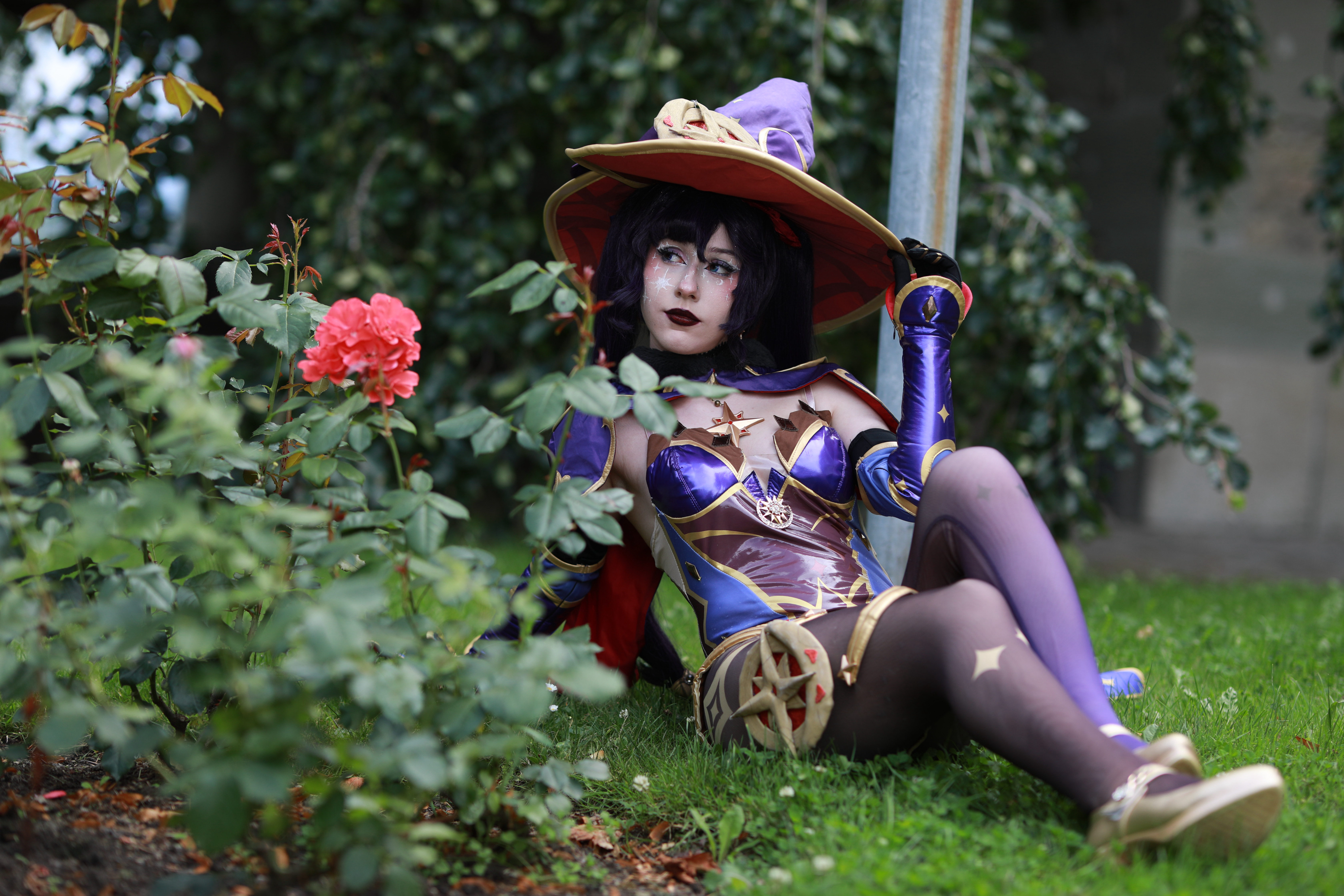 Mona Megistus - Photo 29