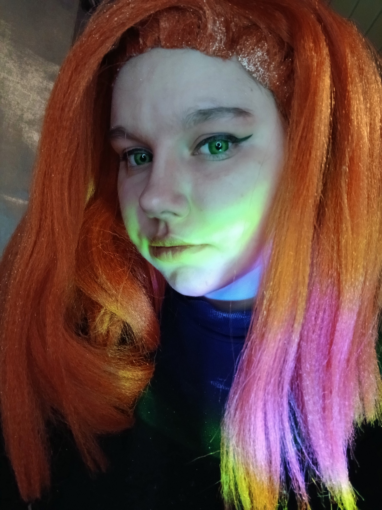 Kim at home - Photo 35