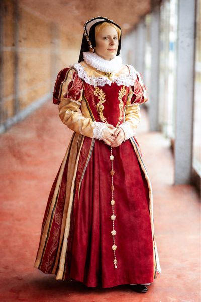 Kycilia - Mary I of England Cosplay