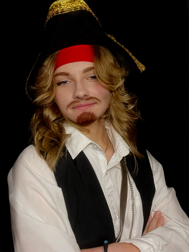 William Thatch  - Photo 1