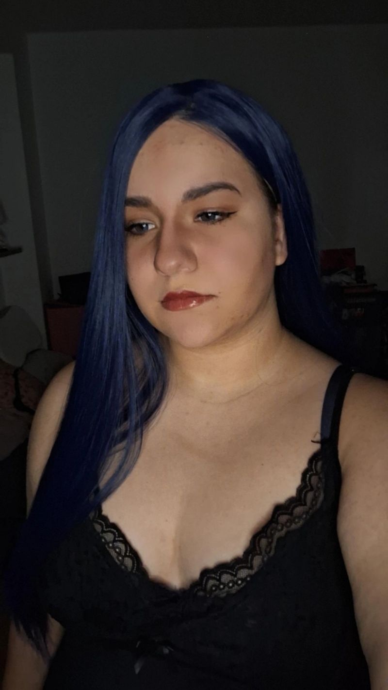 Bluwie_ – Caitlyn 💙