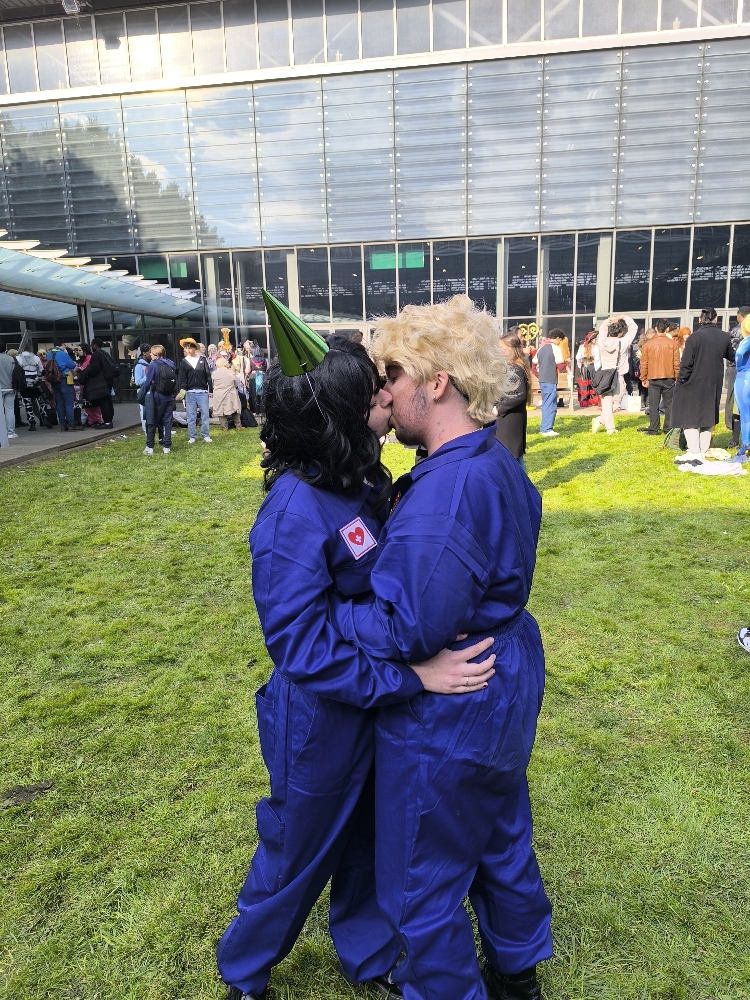 Mouthwashing PM - Photo 36