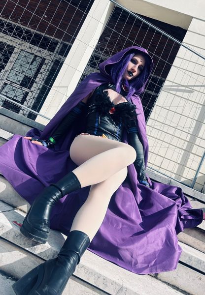 Rachel_roth_ - Raven