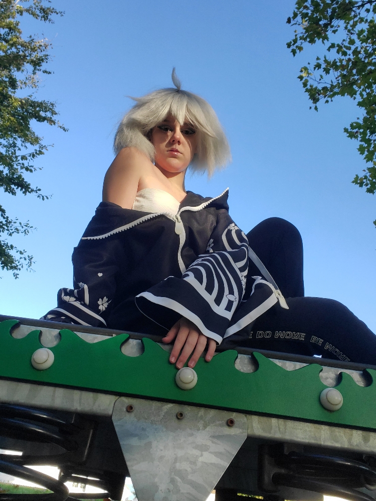 SenjuKawaragiOutside