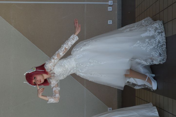Nino nakano mariée