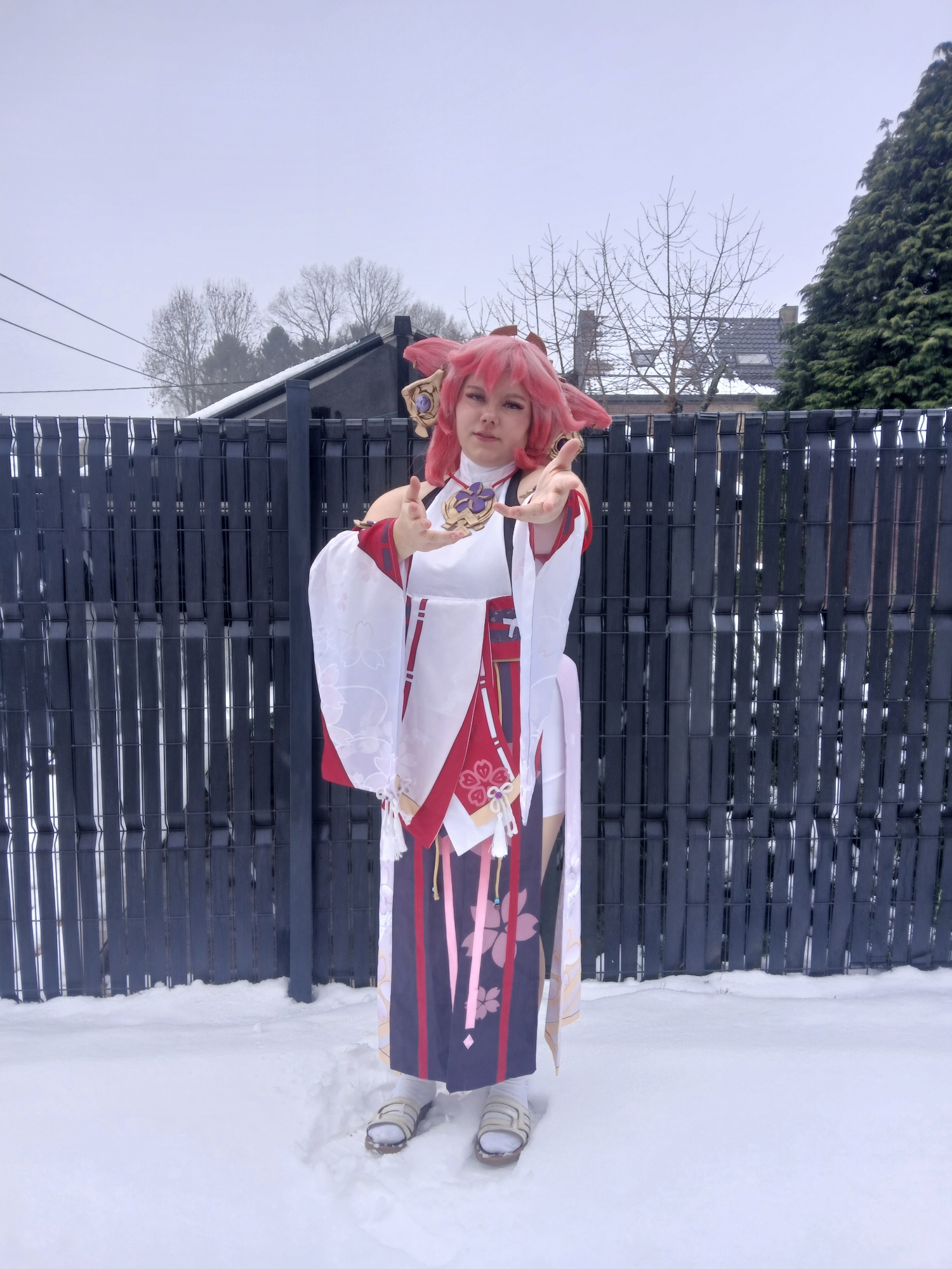 Yae miko in snow — photo 9