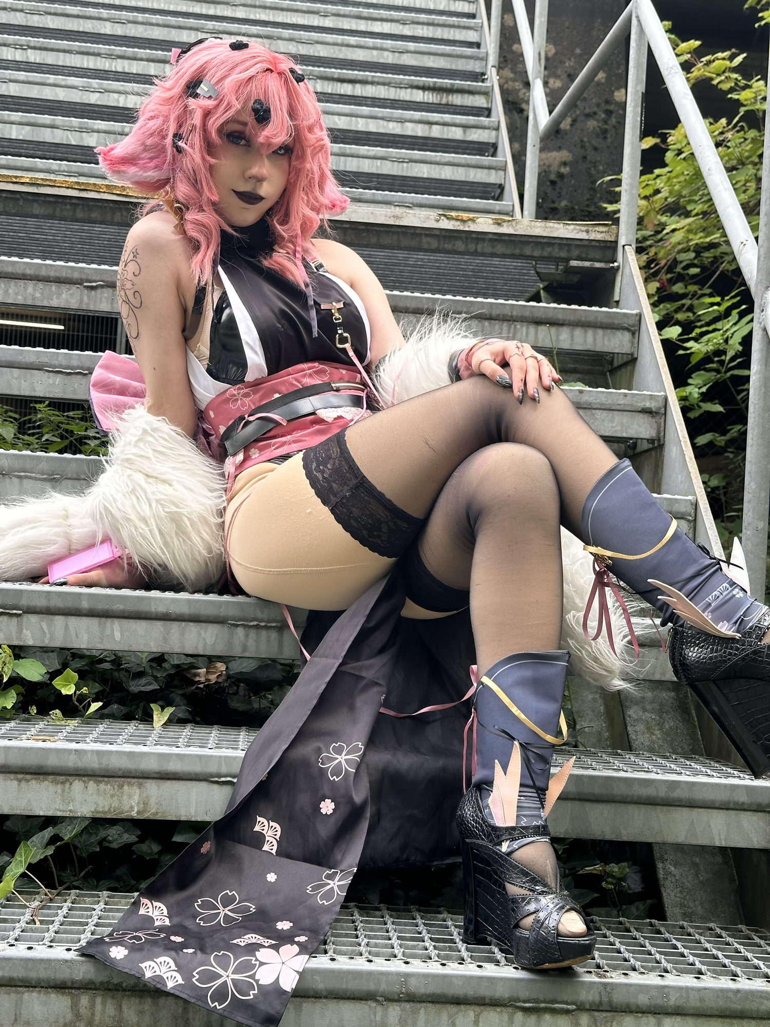 Yae Miko operator - Photo 3