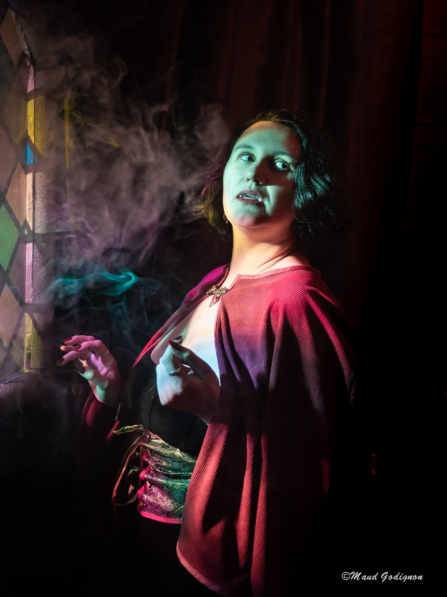 OC Vampire Glam  - Photo 3