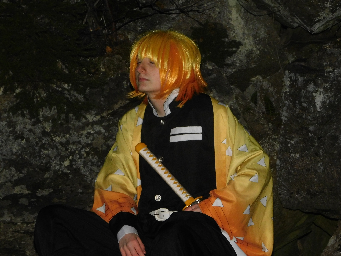 Night Zenitsu - Photo 9