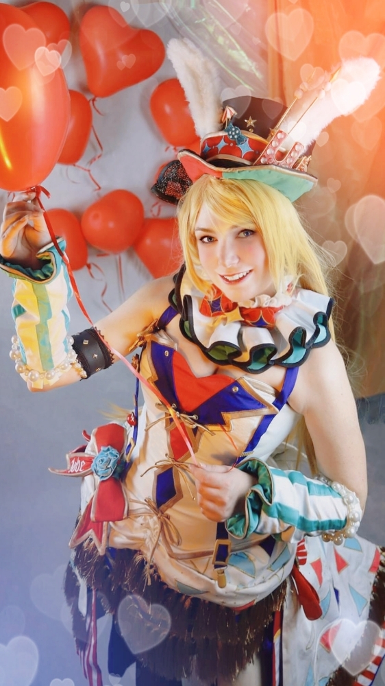 Eri Ayase - Photo 3
