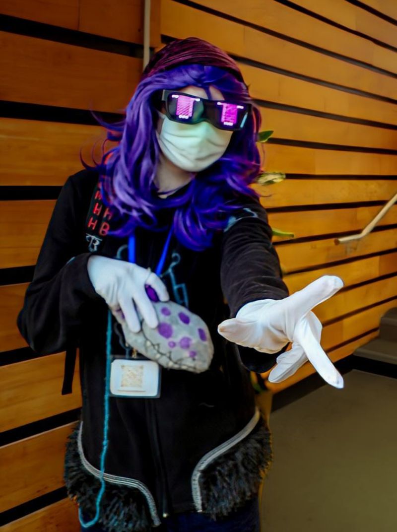 Artique_shimirazu – Cosplay uzi