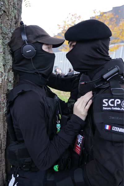 Ikuraaa - Duo militaire