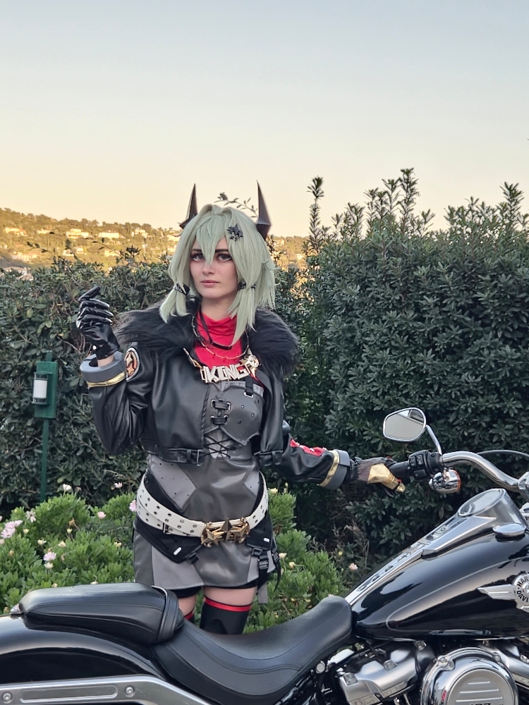 Caesar King - Photo 1