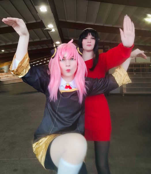 Leonie_flavignie - Yor et anya 