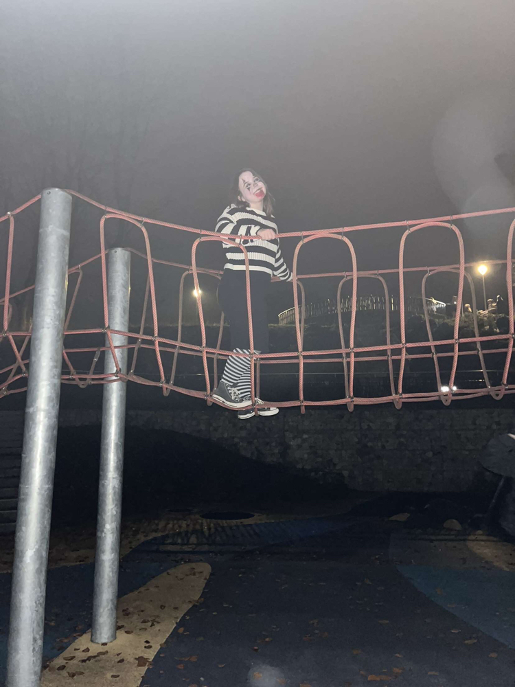 Laughing Jill - Photo 12