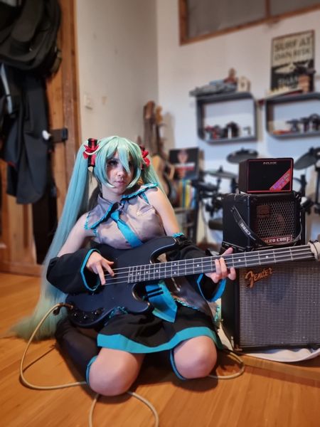 Clwraa._ - Miku