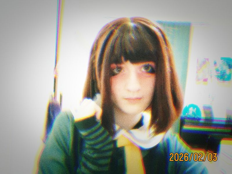 Anadil – 🎨 - Ena Shinonome 