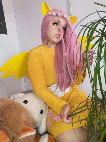Prêté par mayamystic