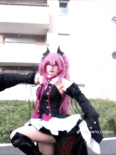 Yano_cosplay - Krul tepes 