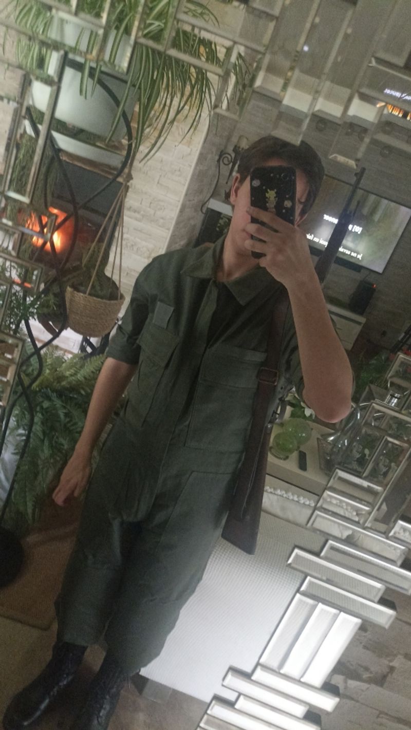 Amandecat2 – PhotoShot Levi 1