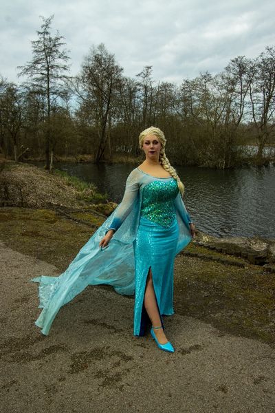 Pinky_in_the_stars - Elsa - Let it go