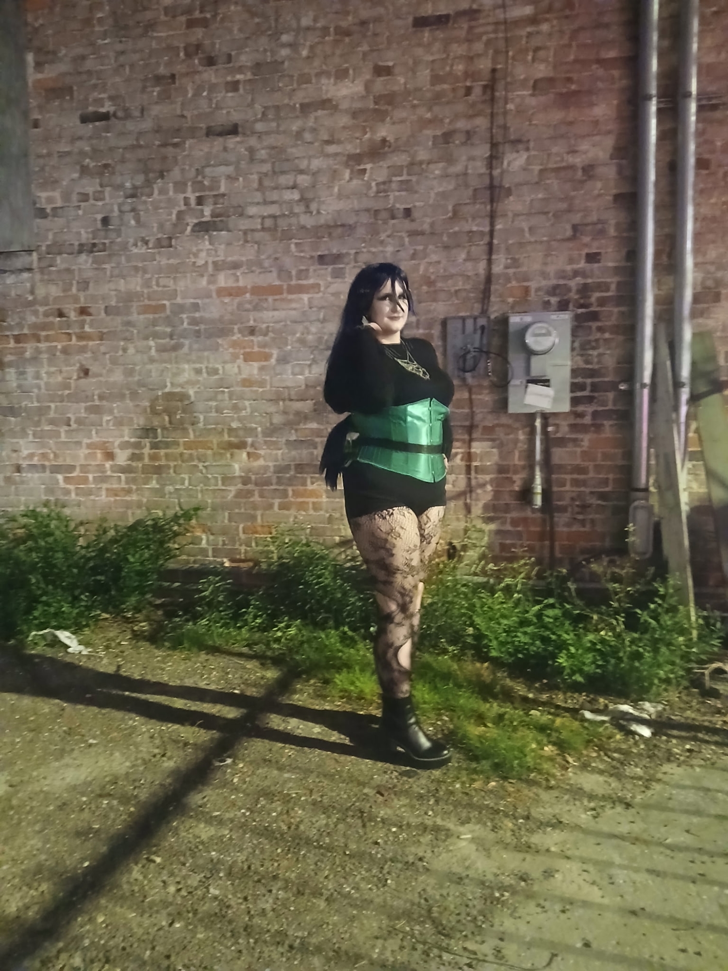 Queen Chrysalis - Photo 2