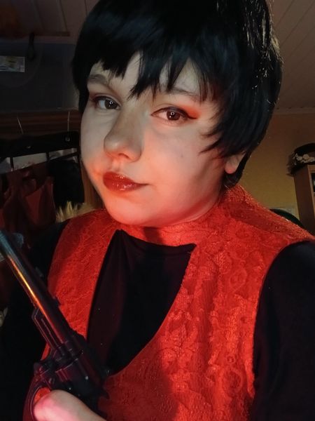 _fluffy_kiddo_ - Ada wong at home