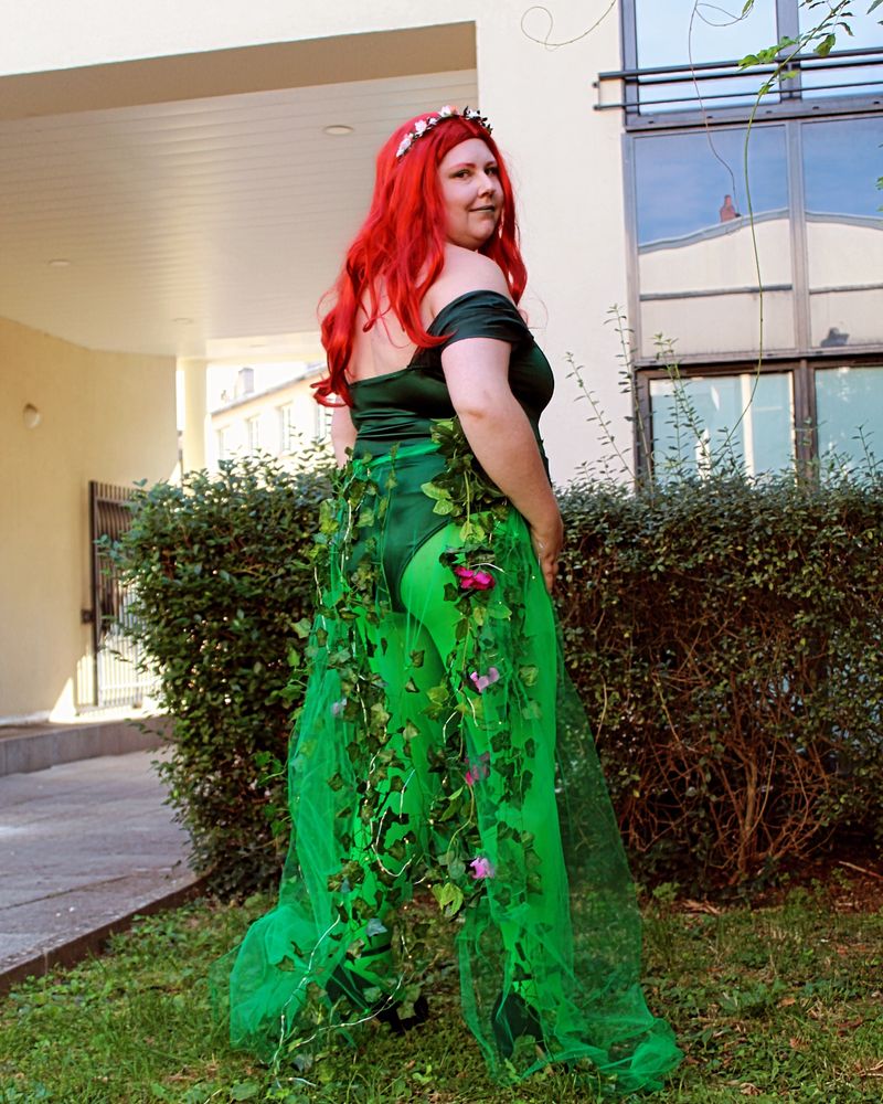 Faypinnandplescos – Poison Ivy 