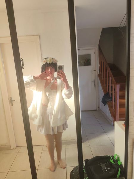 Hazel_5, Sua